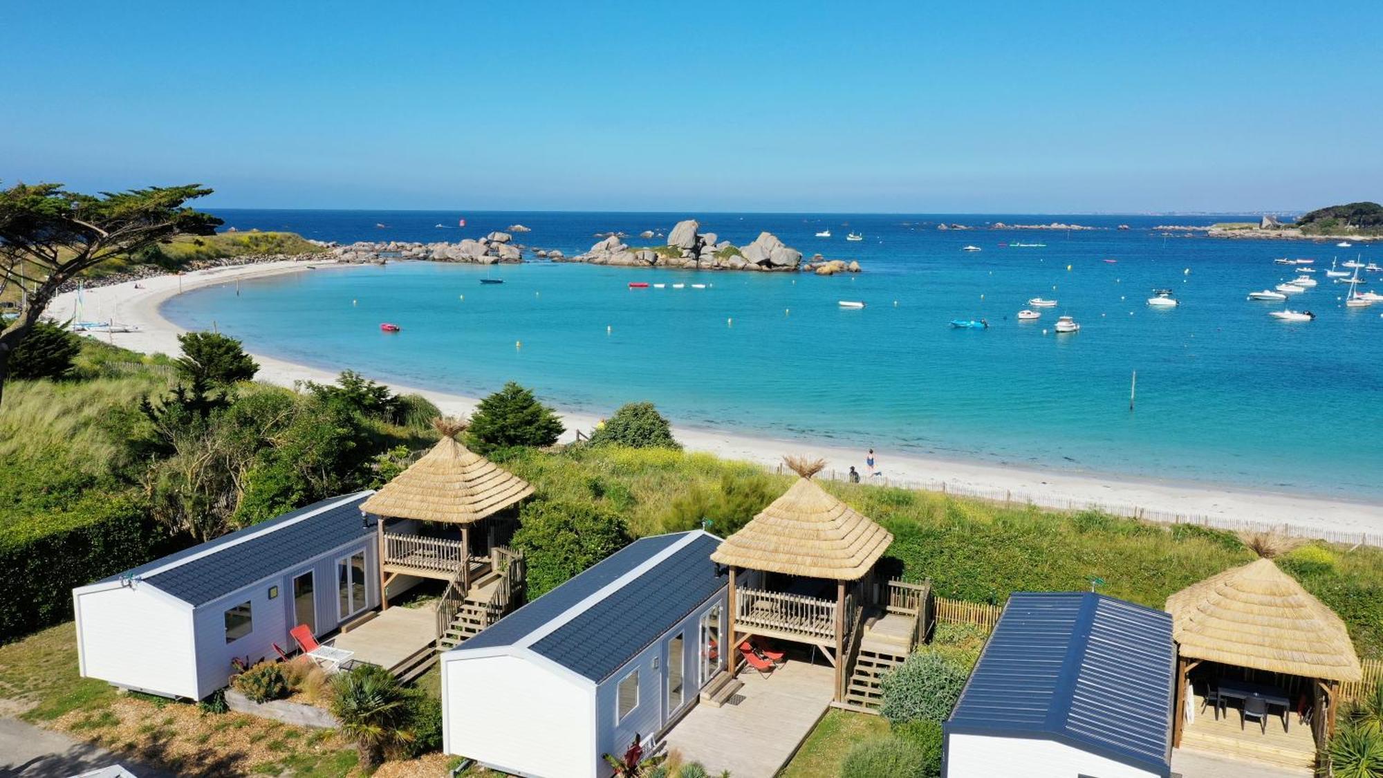 Camping De La Cote Des Legendes 布里尼奥冈普拉格 外观 照片